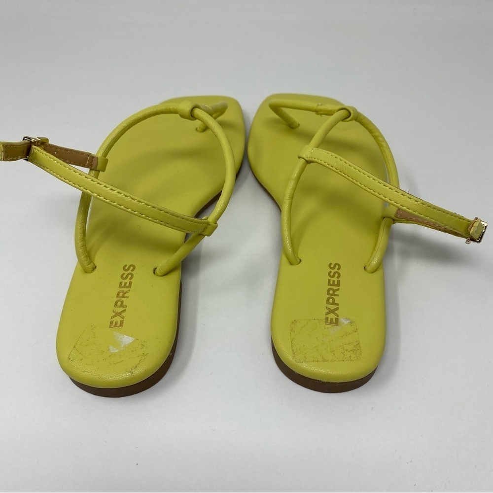 Express Simple T-Strap Sandal - Picture 3 of 5
